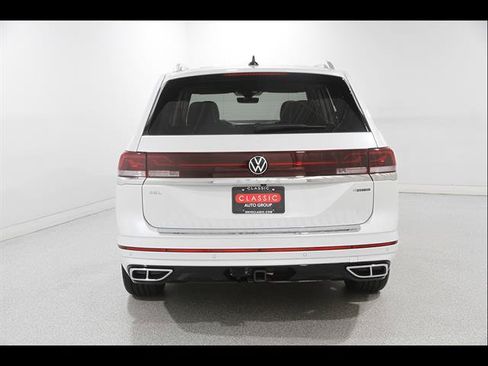 Certified 2026 Volkswagen Atlas SEL Premium R-Line AWD/4WD image 22