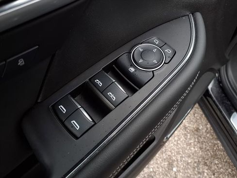 Certified 2024 Buick Envision Avenir image 25