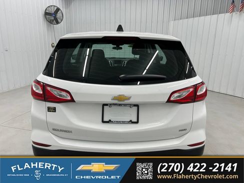 Used 2019 Chevrolet Equinox LS AWD/4WD image 4