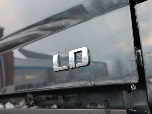 Used 2019 Chevrolet Silverado 1500 LT w/ All Star Edition image 37