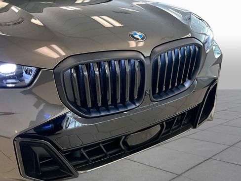 Used 2024 BMW X5 xDrive40i w/ M Sport Package AWD/4WD image 29