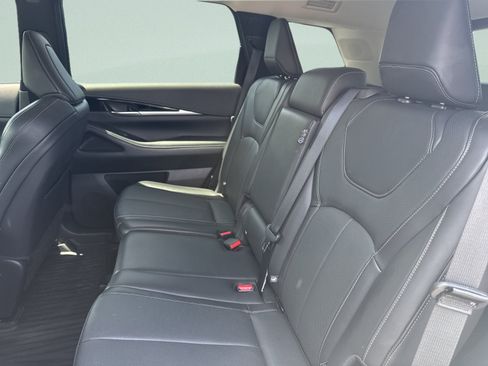 Used 2025 INFINITI QX60 Pure AWD/4WD image 30