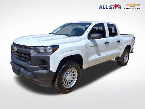 Used 2025 Chevrolet Colorado W/T w/ Advanced Trailering Package AWD/4WD image 1