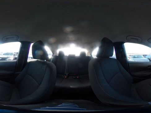 Used 2025 Toyota Corolla LE FWD image 40