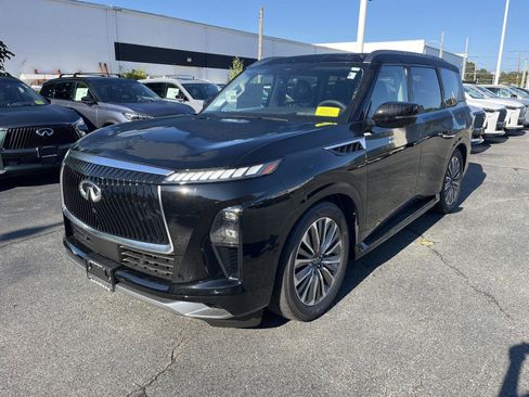 New 2026 INFINITI QX80 Luxe w/ Cargo Package image 7