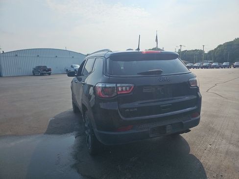 Used 2021 Jeep Compass Latitude w/ Sun and Sound Group AWD/4WD image 8