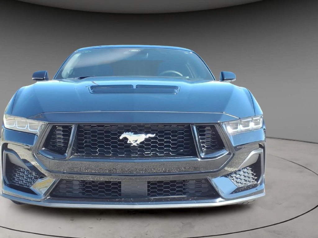 Used 2024 Ford Mustang GT Premium RWD image 3