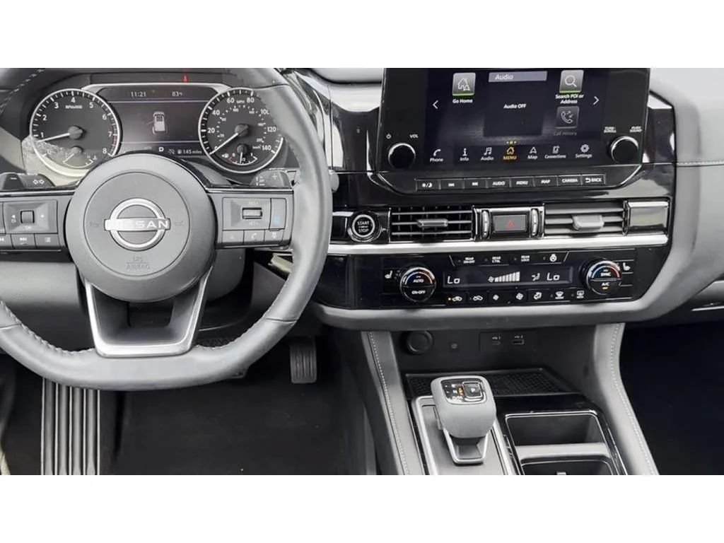 Used 2023 Nissan Pathfinder SL AWD/4WD image 13