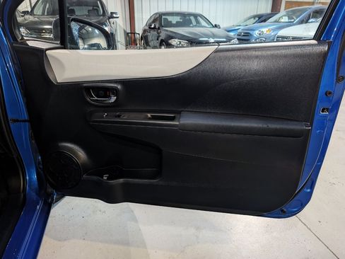Used 2014 Toyota Yaris LE FWD image 18
