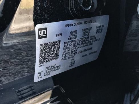 New 2025 Chevrolet Silverado EV RST image 35