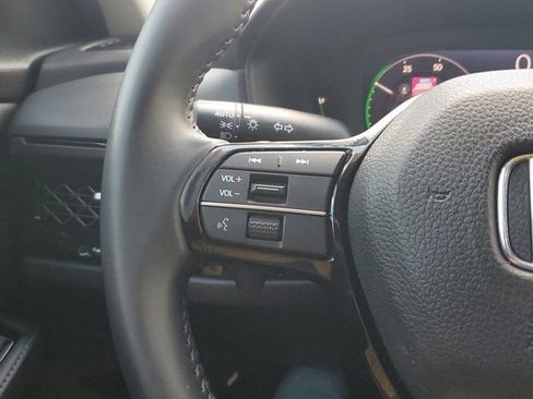 Used 2023 Honda Accord Touring image 21