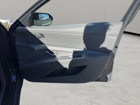 Used 2024 Hyundai Elantra SEL image 27