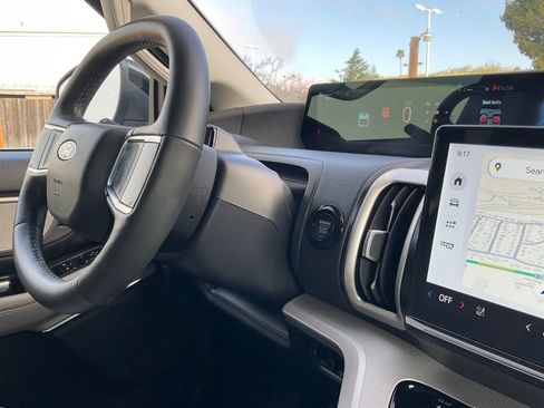 Used 2025 Ford Expedition Max Active image 55