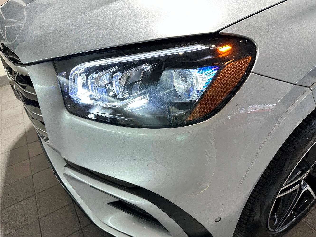 Certified 2025 Mercedes-Benz GLS 450 4MATIC image 41