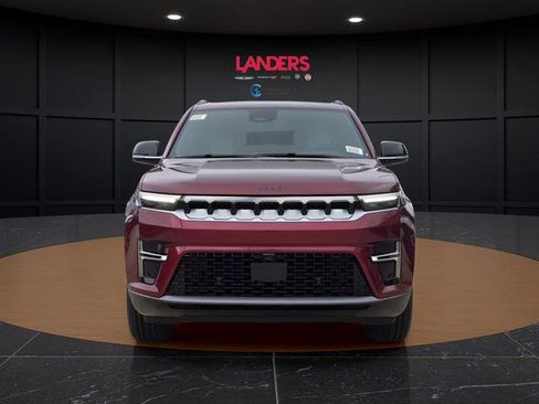 New 2026 Jeep Grand Wagoneer 2WD image 4