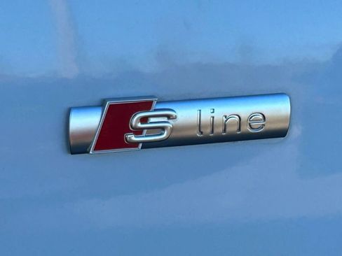 Used 2021 Audi Q3 2.0T Premium image 41