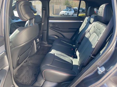 Used 2024 Jeep Wagoneer Launch Edition image 19