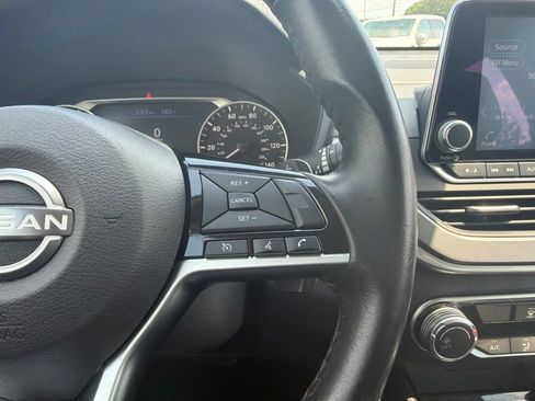 Used 2024 Nissan Altima 2.5 SR AWD/4WD image 27