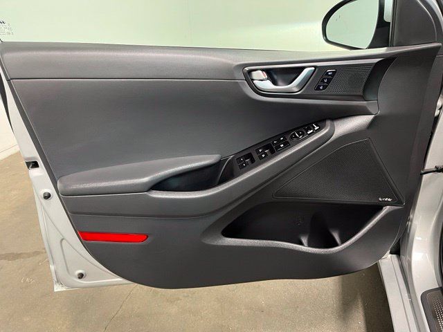 Used 2018 Hyundai Ioniq Limited FWD image 21