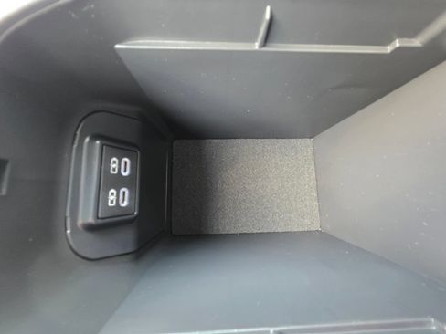 Used 2023 Toyota RAV4 XLE FWD image 24