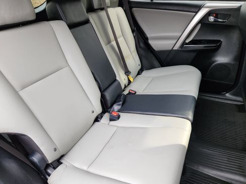 Used 2018 Toyota RAV4 Limited w/ All Weather Liner Package image 17