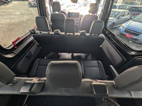 Used 2024 Mercedes-Benz Sprinter 2500 image 14