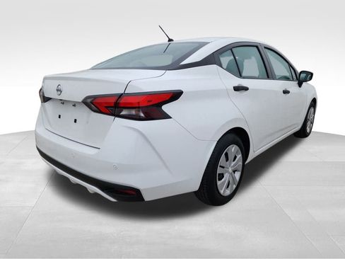 Used 2021 Nissan Versa S image 7