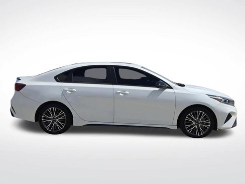 Certified 2022 Kia Forte GT-Line w/ GT-Line Premium Package FWD image 8