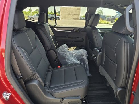 New 2025 GMC Acadia Elevation w/ Elevation Premium Package image 11