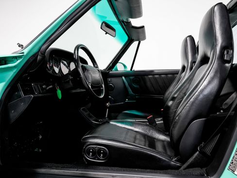 Used 1992 Porsche 911 Targa image 19