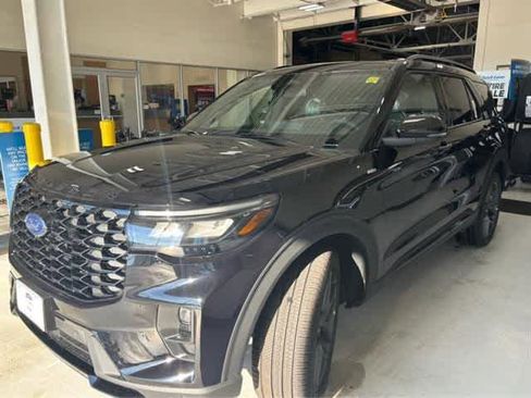 New 2025 Ford Explorer ST-Line w/ Premium Package image 3