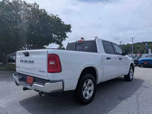 Used 2025 RAM 1500 Big Horn AWD/4WD image 8
