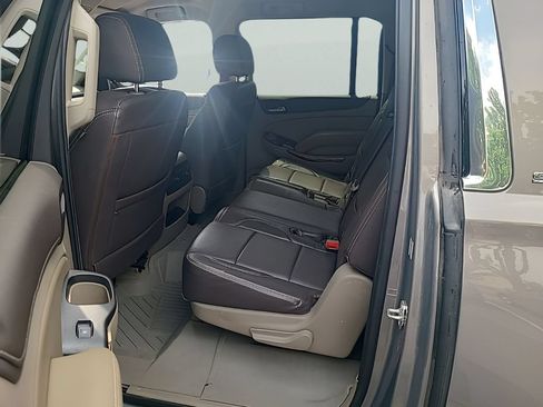 Used 2019 GMC Yukon XL SLE AWD/4WD image 9