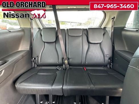 Used 2025 Kia Carnival SX FWD image 12