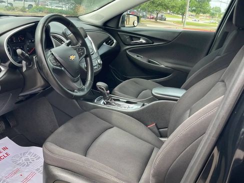 Used 2023 Chevrolet Malibu RS FWD image 9