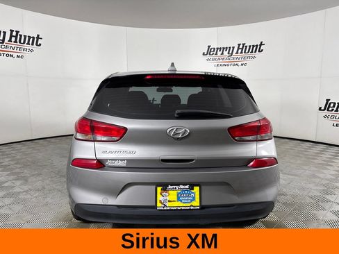 Used 2020 Hyundai Elantra GT FWD image 7