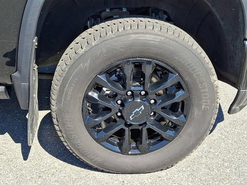 Used 2025 Chevrolet Silverado 2500 LTZ AWD/4WD image 8