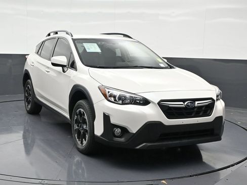 Used 2023 Subaru Crosstrek 2.0i Premium image 8