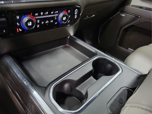 Used 2024 Chevrolet Silverado 2500 LTZ w/ LTZ Plus Package image 20