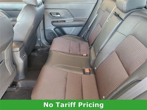 Certified 2025 Nissan Kicks SR image 28