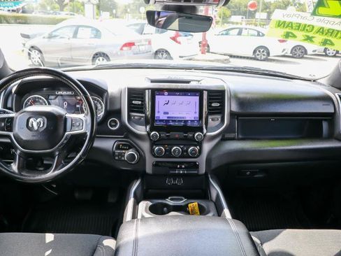 Used 2022 RAM 1500 Big Horn AWD/4WD image 12