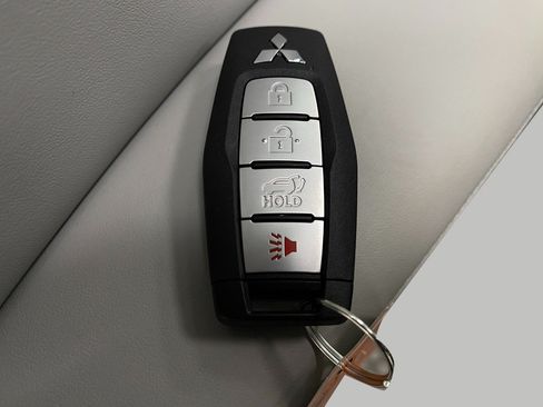 New 2026 Mitsubishi Outlander SE AWD/4WD image 34