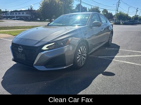 Used 2024 Nissan Altima 2.5 SV w/ SV Premium Package FWD image 8