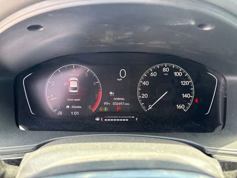 Used 2025 Honda Civic Sport image 13