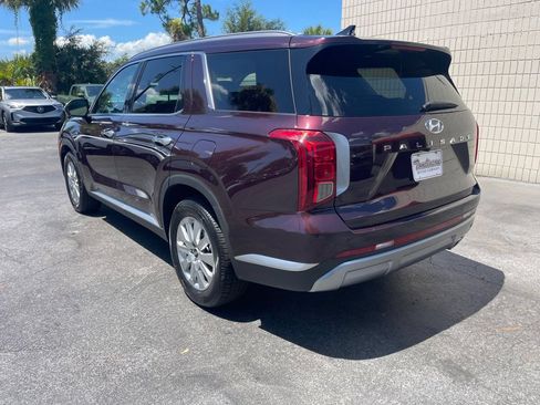 Used 2024 Hyundai Palisade SEL FWD image 3