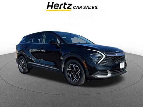 Used 2025 Kia Sportage LX image 1