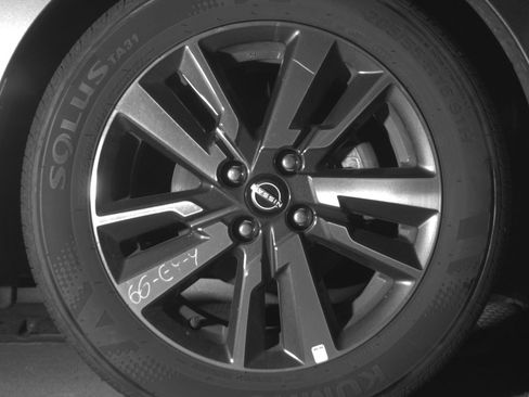 Used 2025 Nissan Versa SV image 13