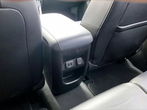 Used 2022 Chevrolet Colorado Z71 image 34