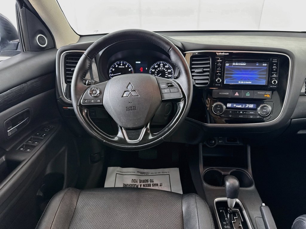 Used 2016 Mitsubishi Outlander AWD image 28