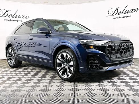 Used 2025 Audi Q8 Premium Plus w/ Premium Plus Package AWD/4WD image 1